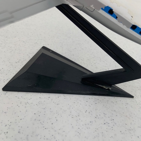 Vintage 1980s Pan American 6110C Airplane Model and Display Stand - Picture 11 of 16